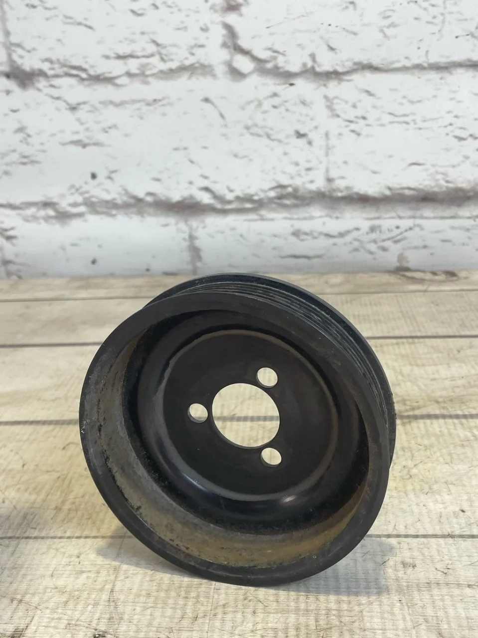 Шкив помпы Skoda Fabia 2 2004