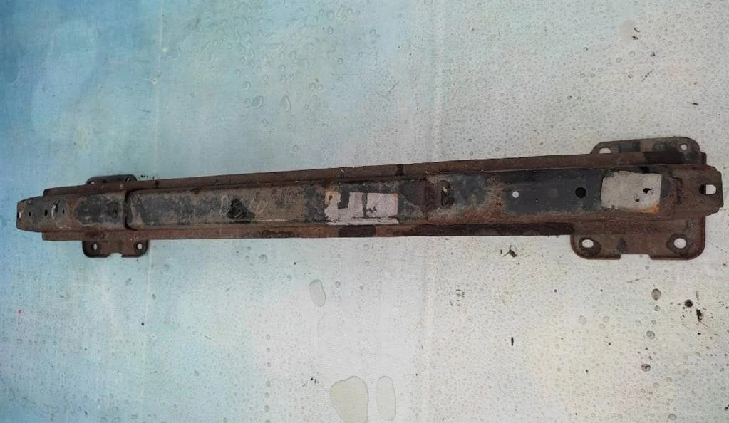 Усилитель бампера заднего Mazda 3 2004 BK