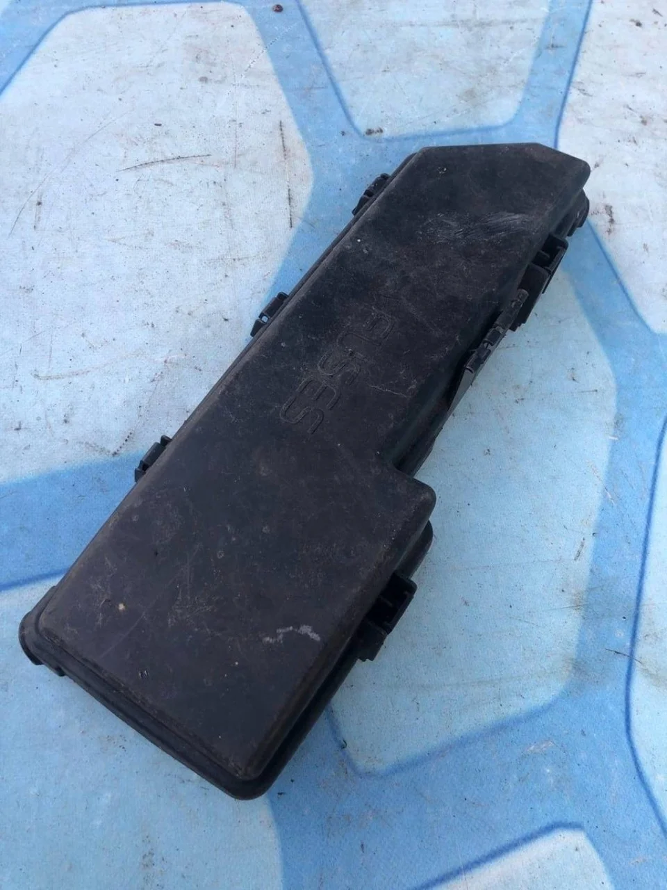 Крышка блока предохранителей Volvo XC90 2004