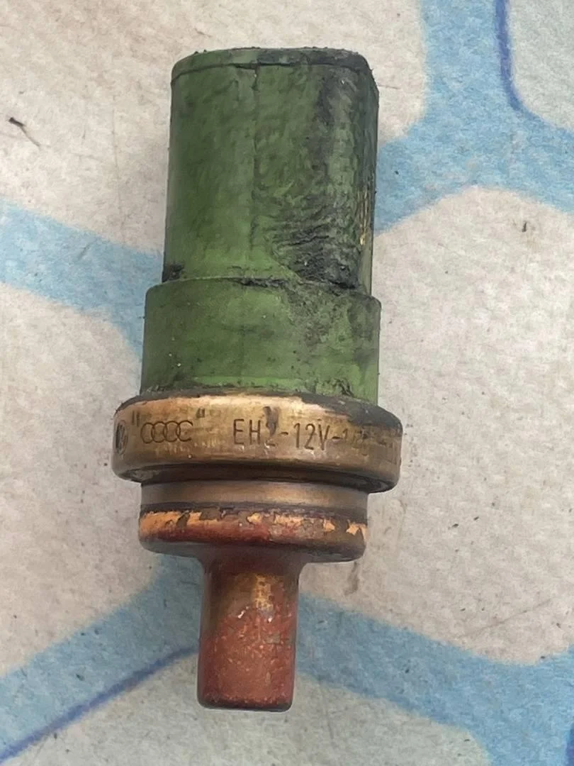 Датчик температуры VW Passat 2005 B5+