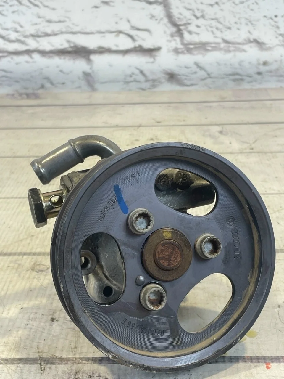 Насос гидроусилителя VW Touareg 1 2005