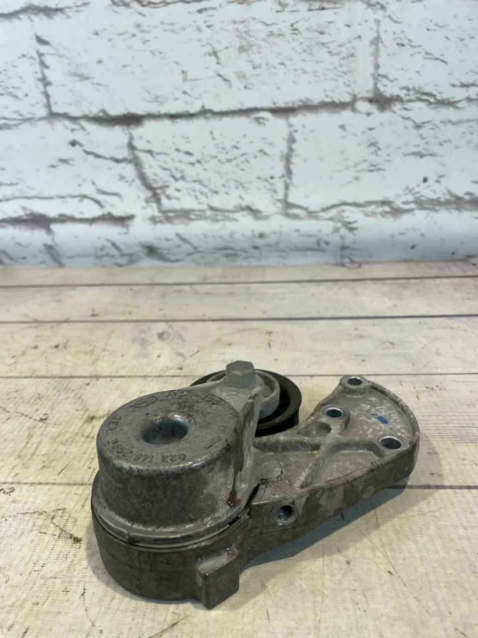 Ролик натяжителя ремня VW Touareg 1 2005