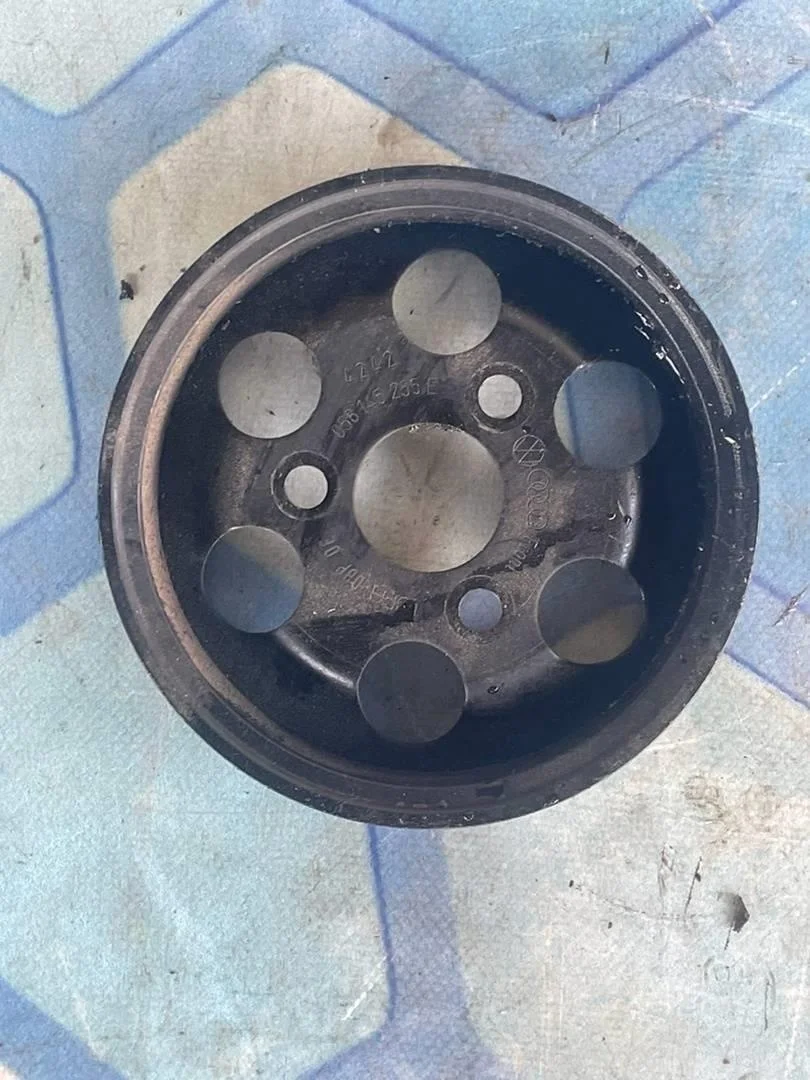 Шкив насоса гидроусилителя VW Passat 2005 B5+