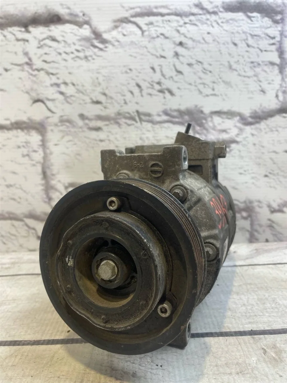 Компрессор кондиционера VW Touran 2006