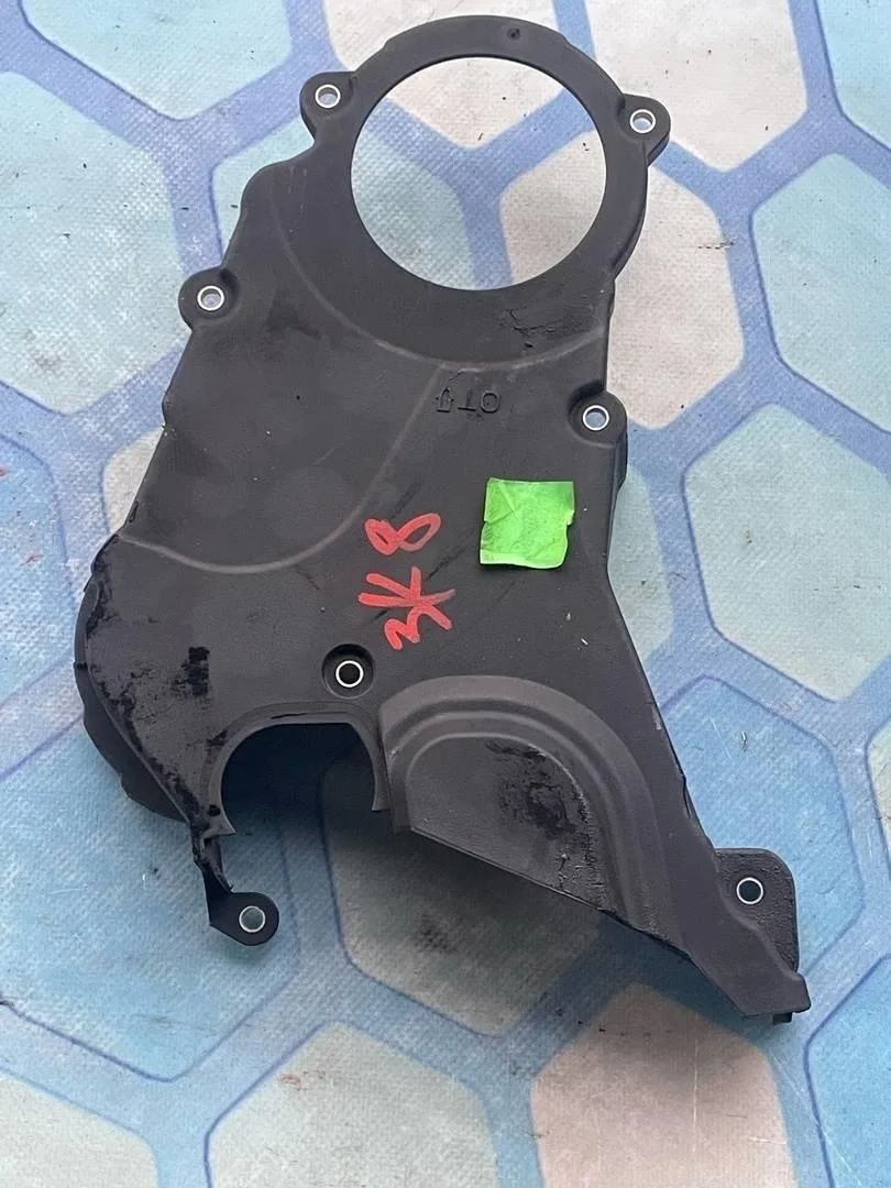 Защитный кожух грм низ VW Touran 2006