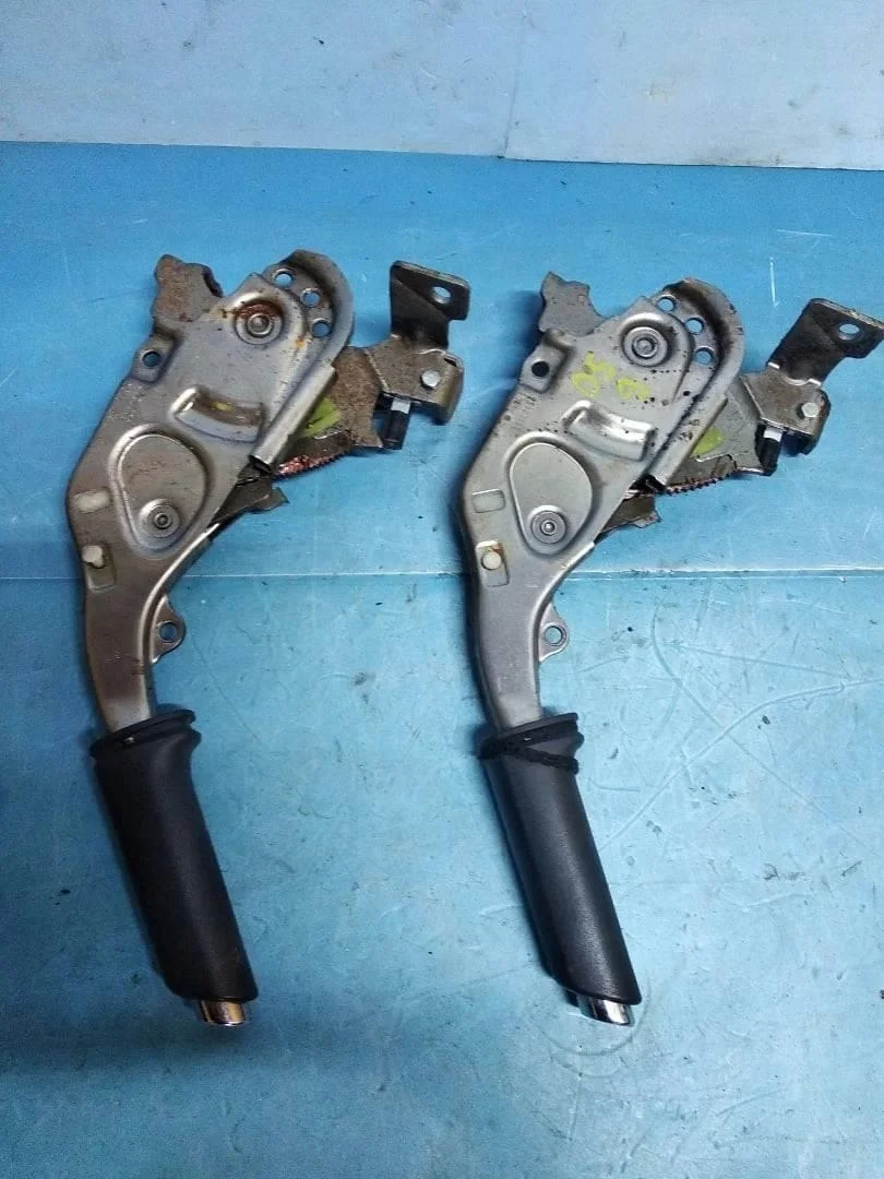 Рычаг стояночного тормоза Opel Astra H 2006