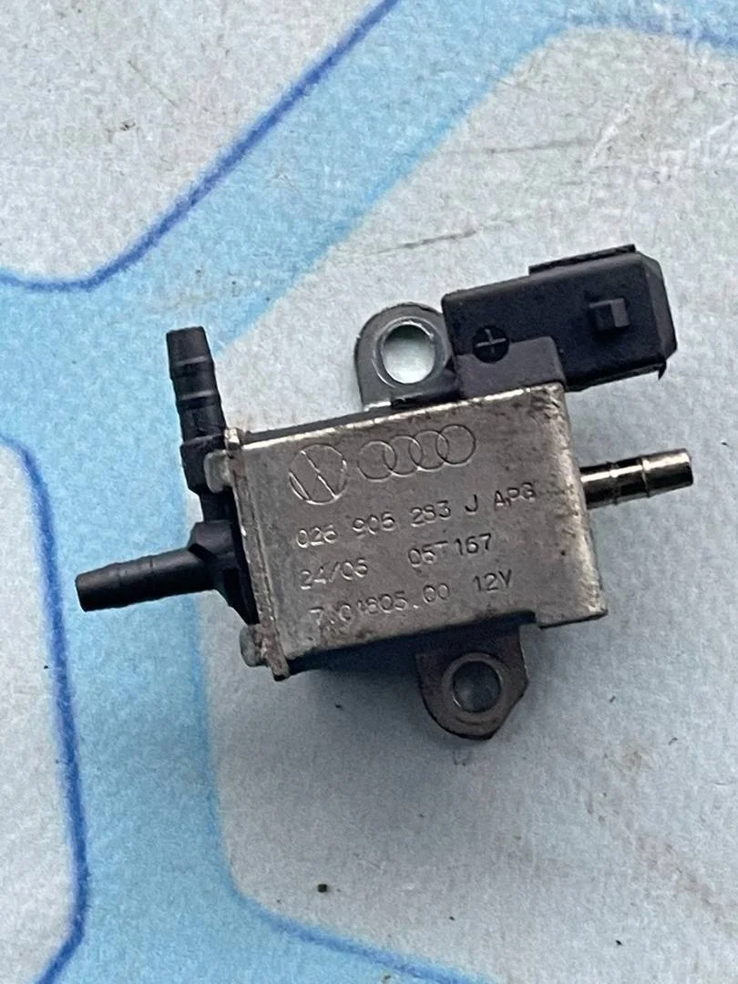 Клапан перепускной Audi A4 2007 B7