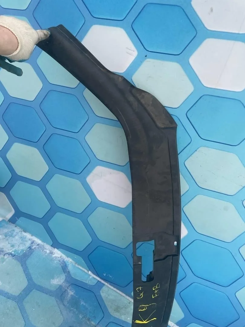 Кожух замка капота Audi Q7 2007 4L