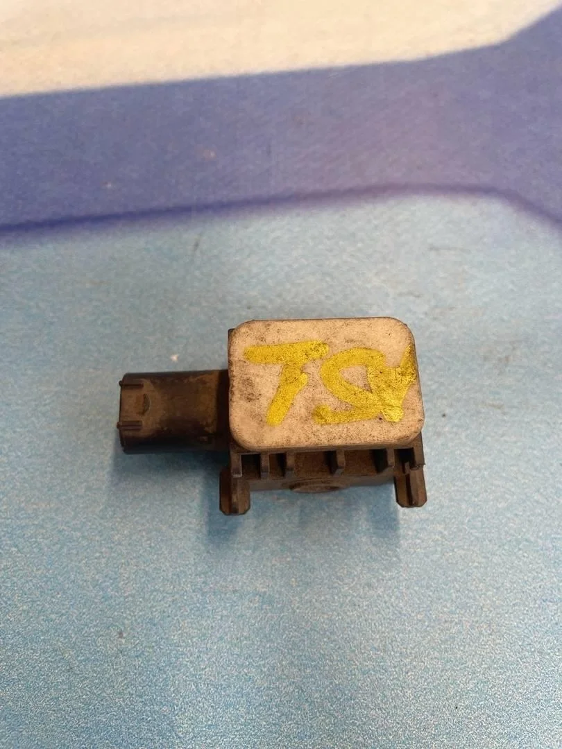 Датчик air bag Mercedes ML 2007 W164