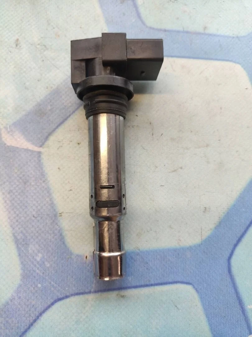 Катушка зажигания VW Golf 2008