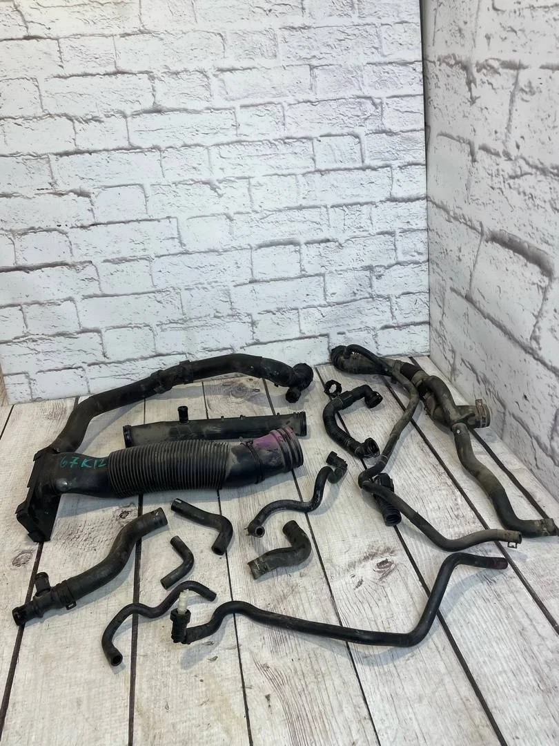 Комплект патрубков VW Golf 2008