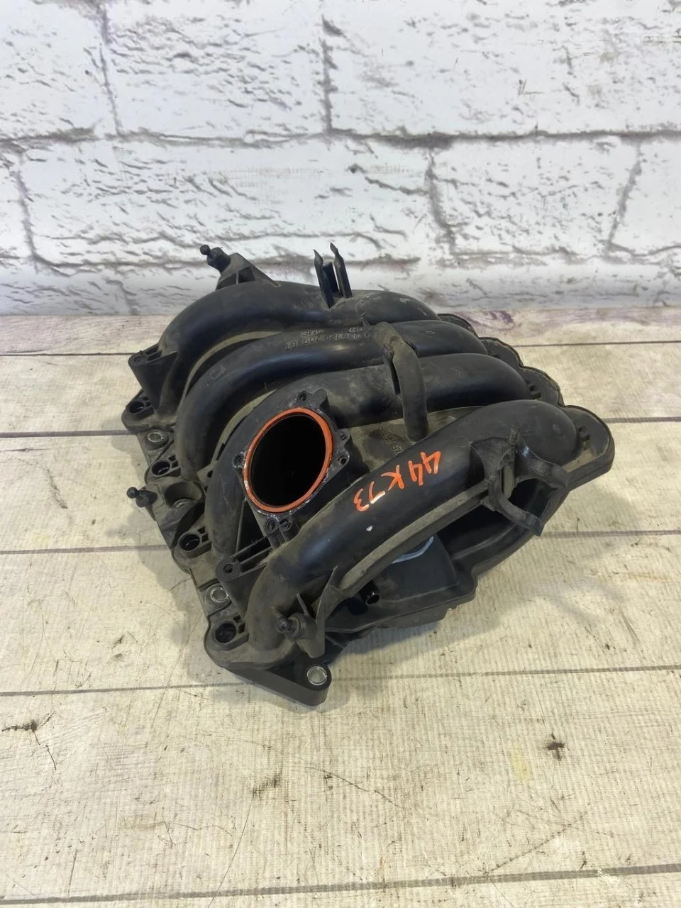 Коллектор впускной VW Golf 2008