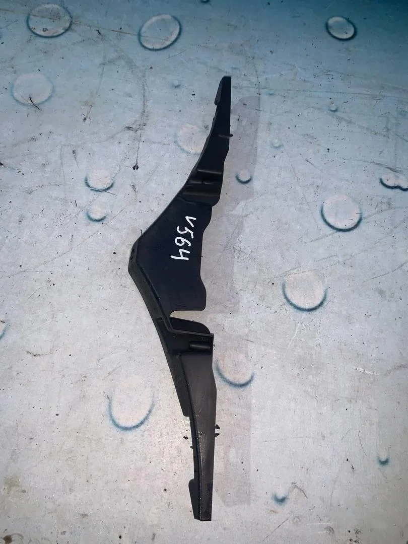 Накладка передней панели верхняя Lexus RX 400h 2008