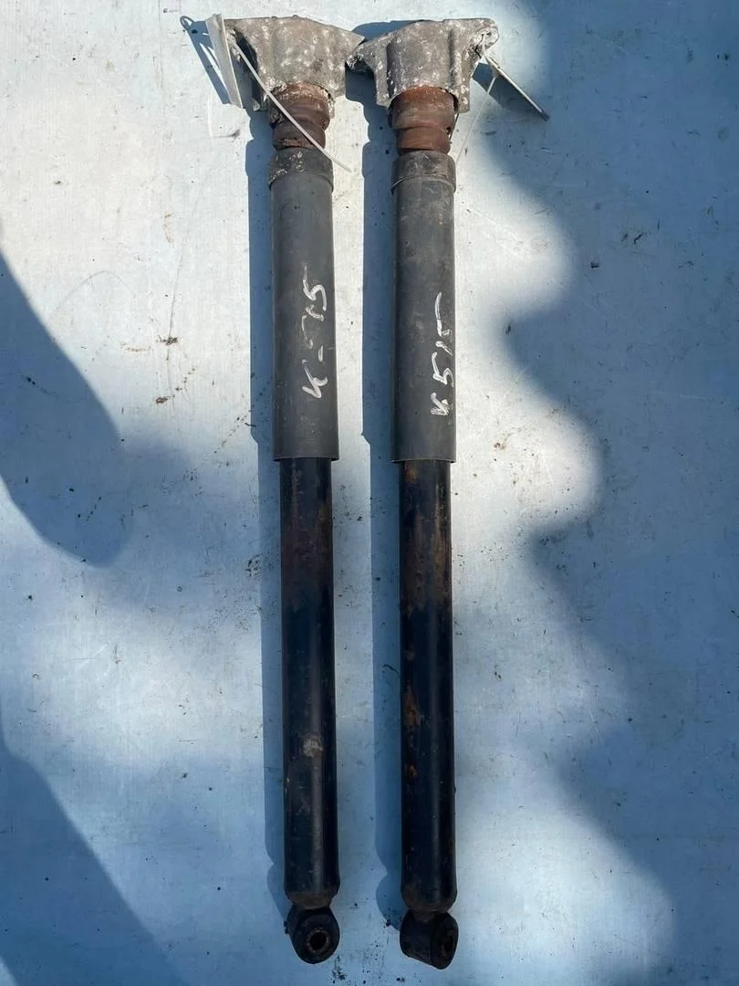 Стойка амортизатора задняя Volvo S40 2008