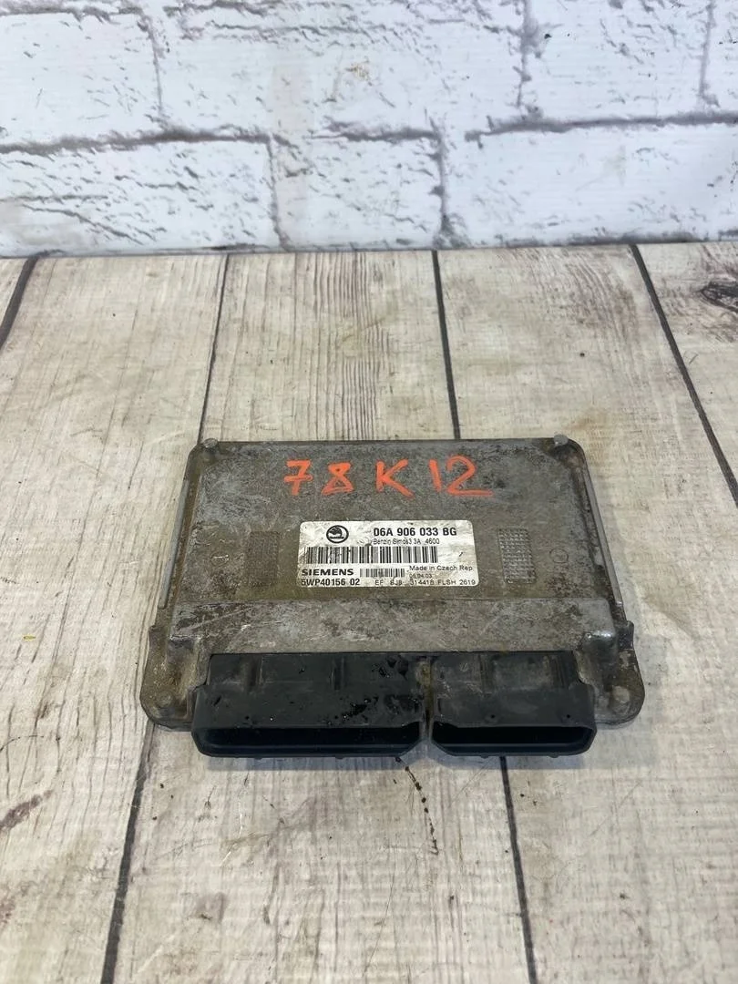 Блок управления двигателем Skoda Octavia 2009 A5