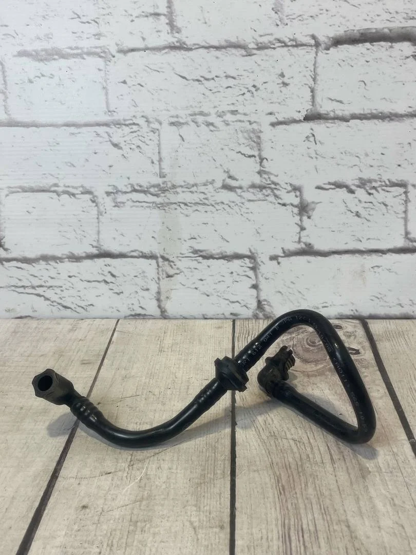 Трубка вакуумная Skoda Roomster 2009