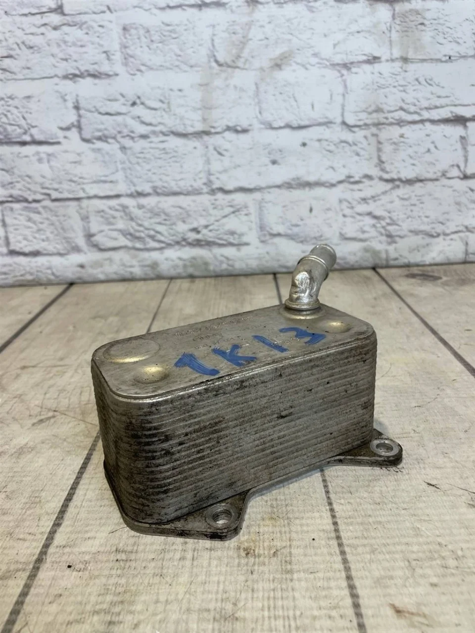 Радиатор масляный Audi A6 2009 C6