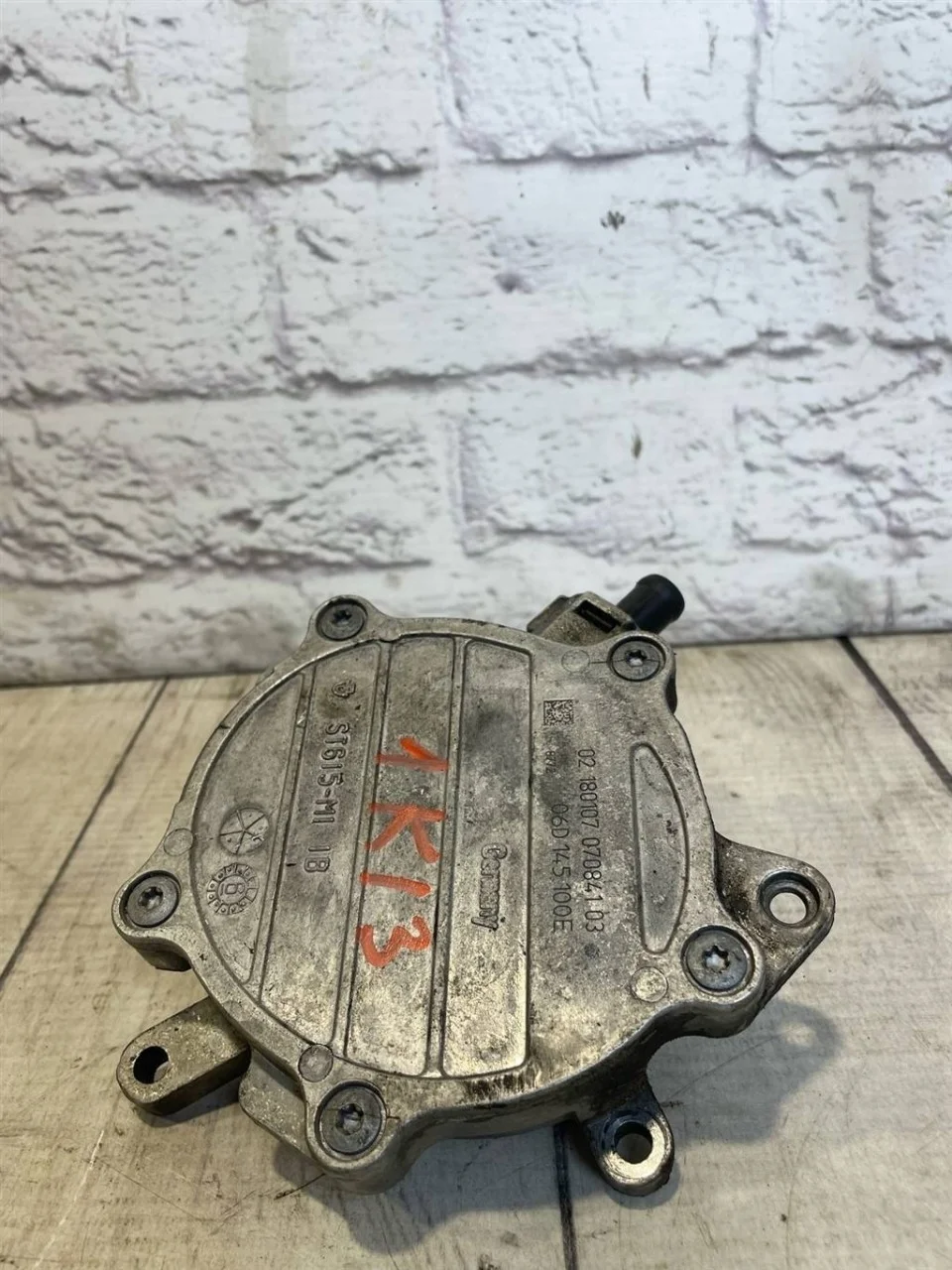 Вакуумный насос Audi A6 2009 C6