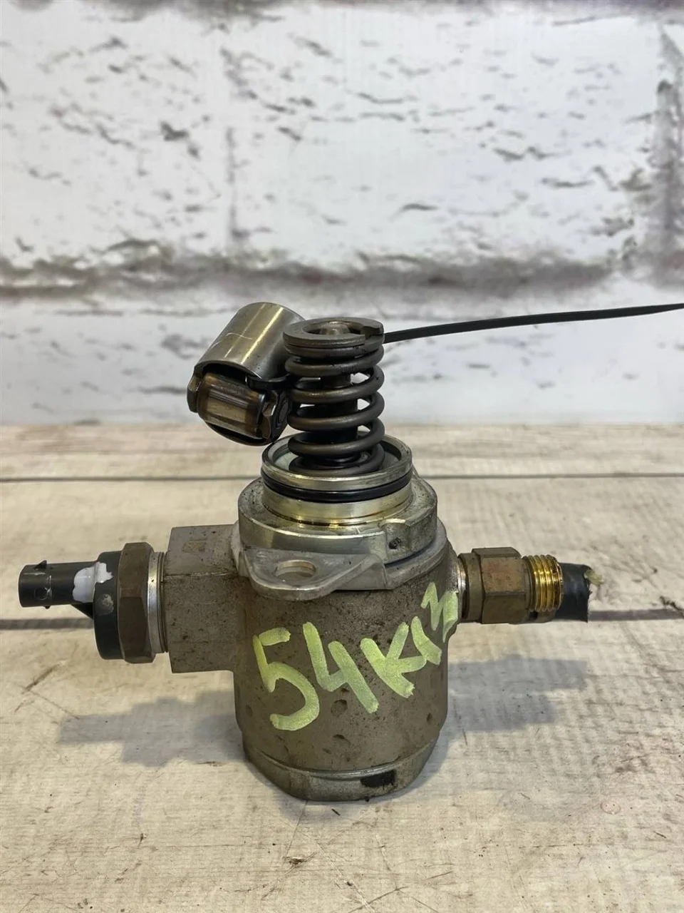 Насос топливный высокого давления VW Golf 5 Plus 2009