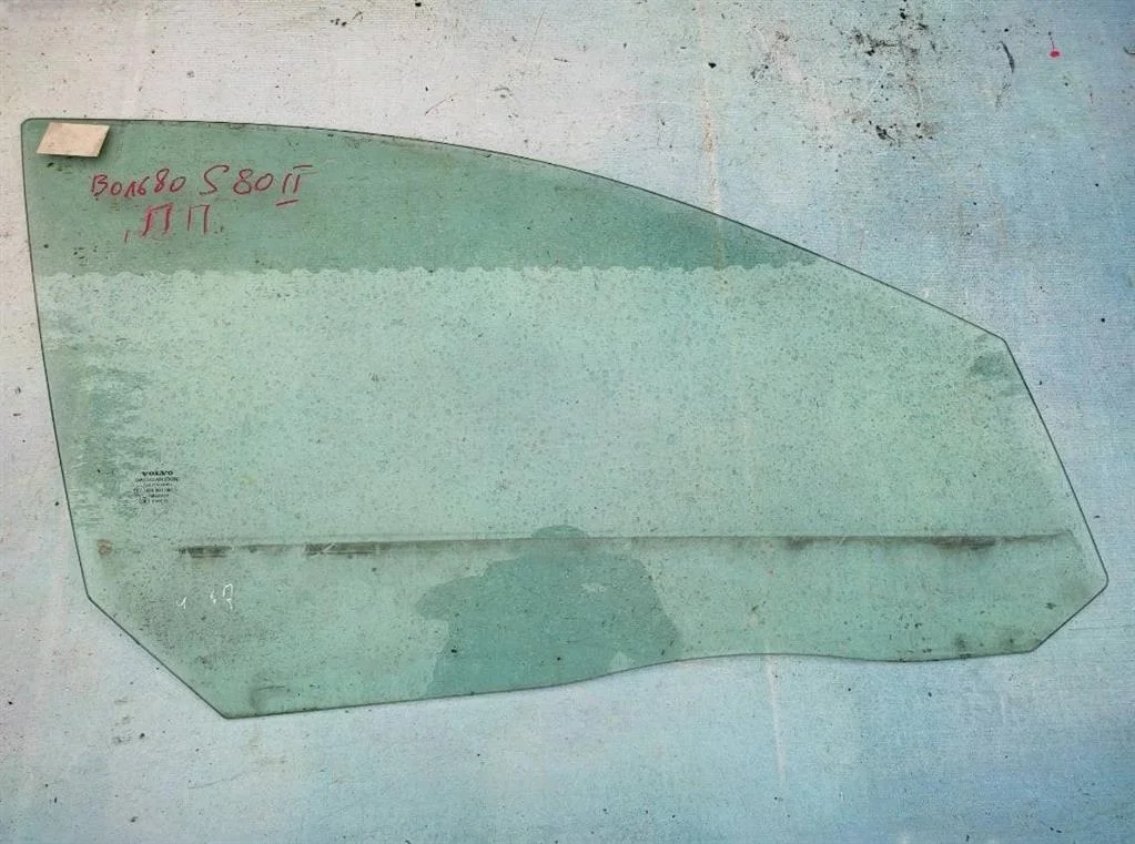 Стекло двери передней правой Volvo S80 2009