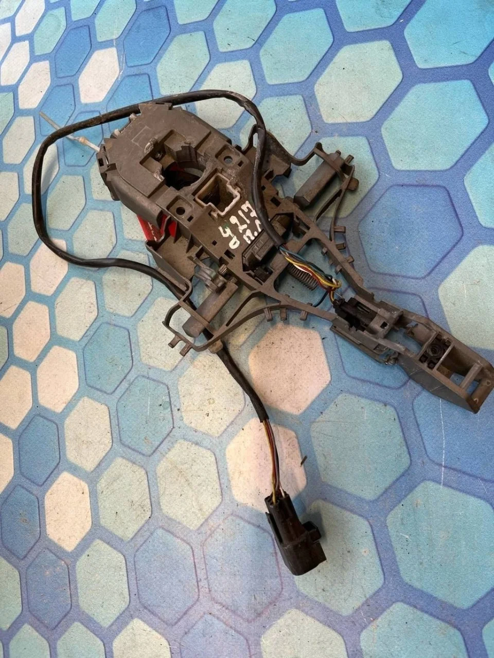 Кронштейн ручки двери Volvo S80 2009