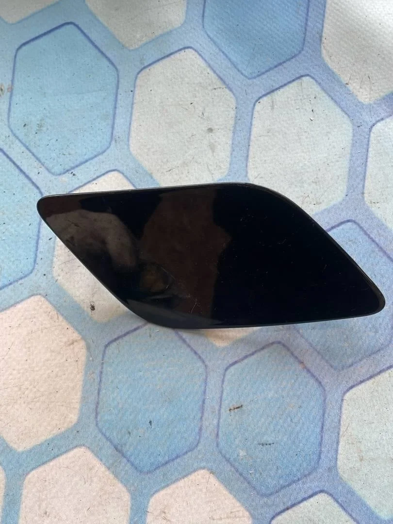 Крышка форсунки омывателя фары Audi A6 2010 C6