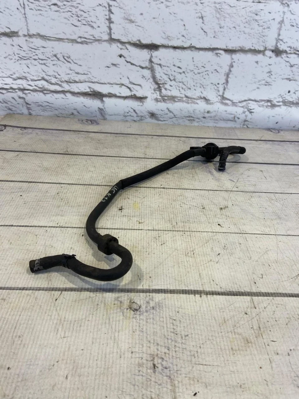 Клапан вентиляции топливного бака Audi A6 2010 C6