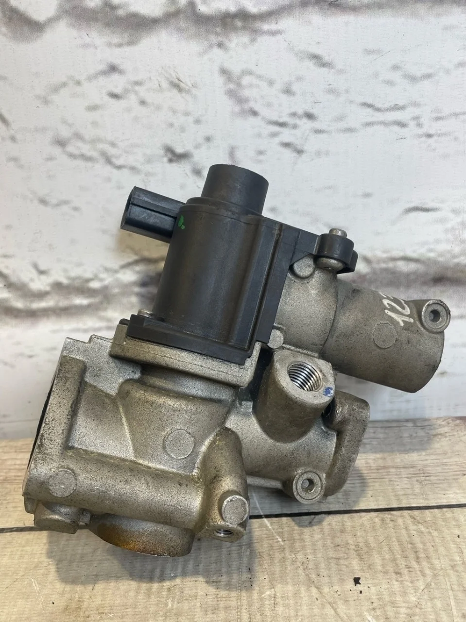 Клапан егр Audi Q7 2010 4L