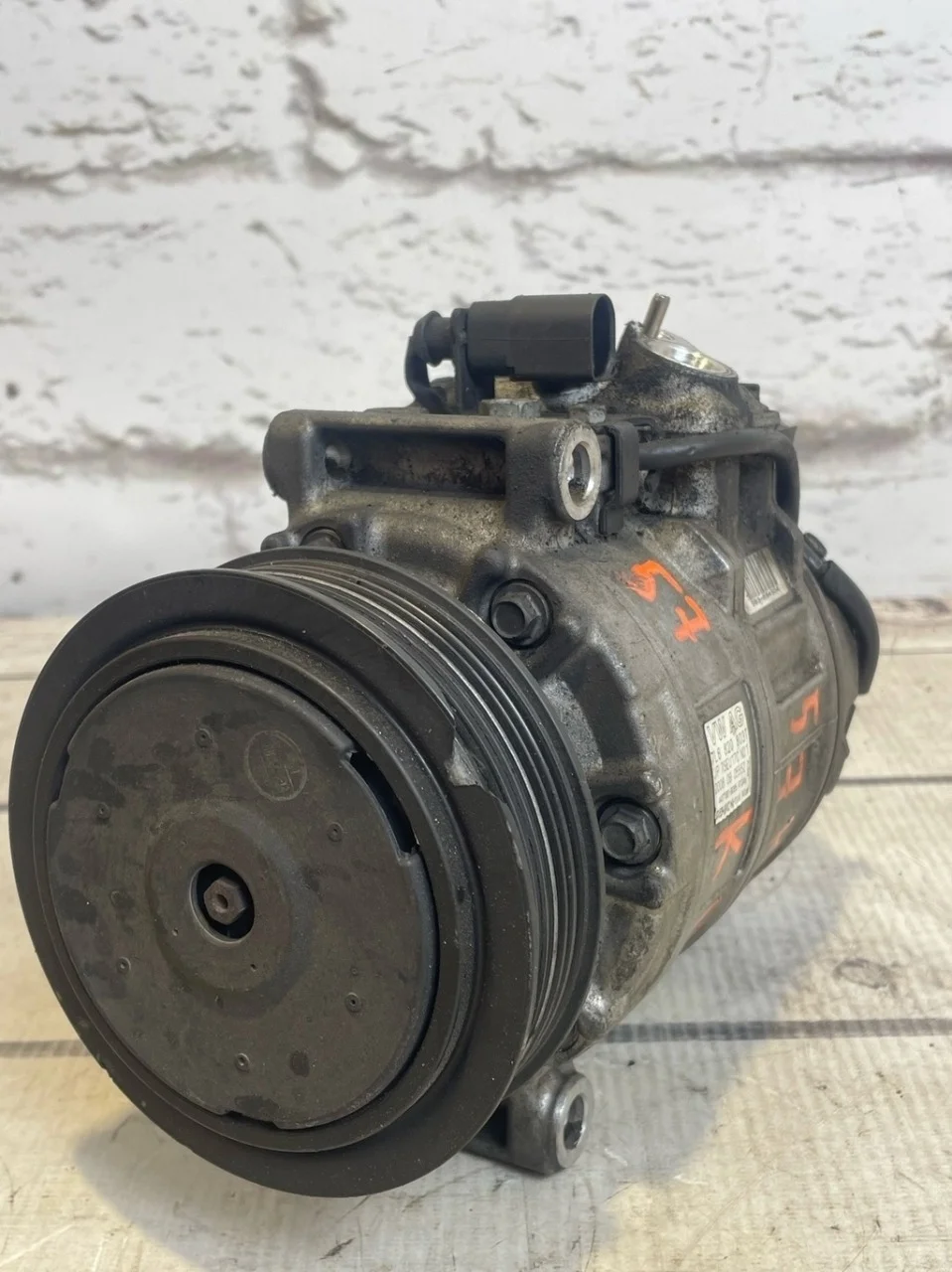 Компрессор кондиционера Audi Q7 2010 4L