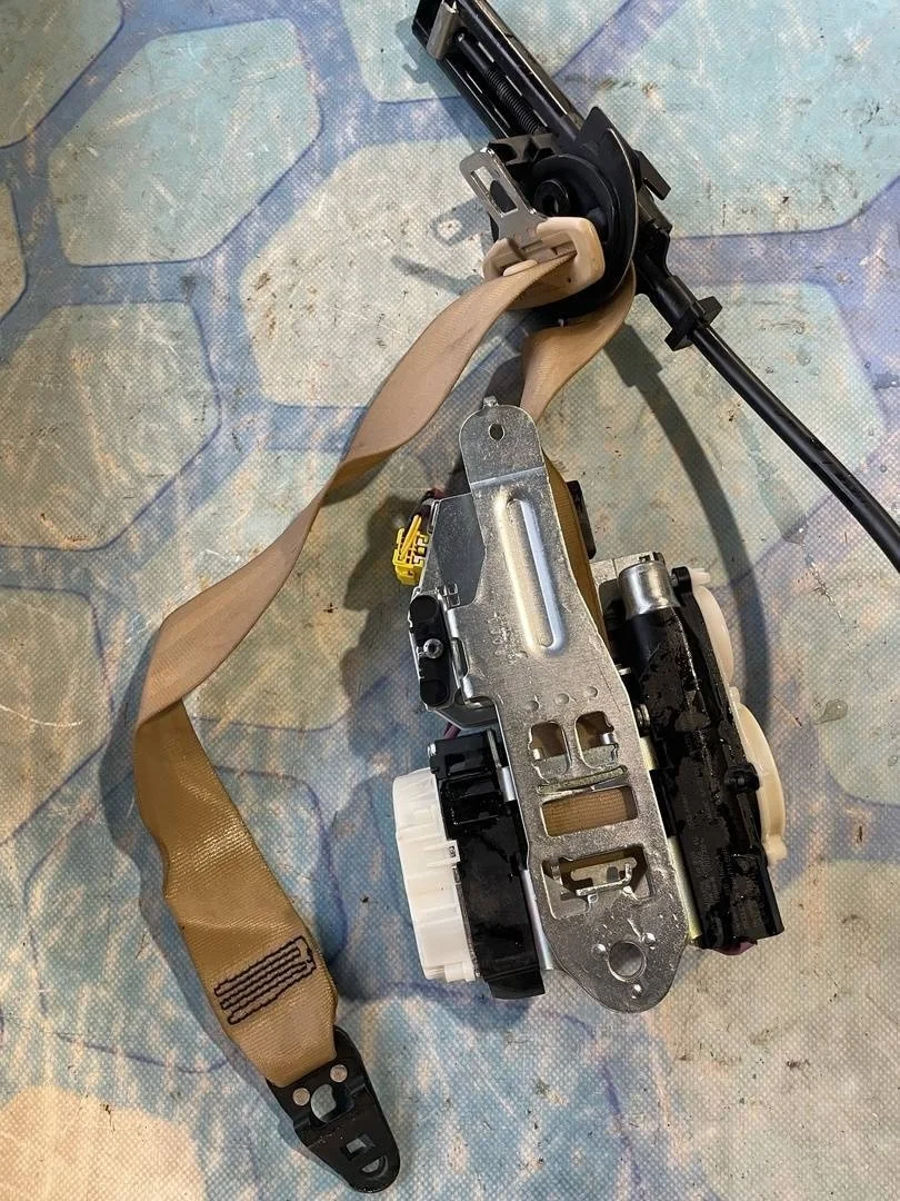 Ремень безопасности передний правый Audi A8 2011 4H