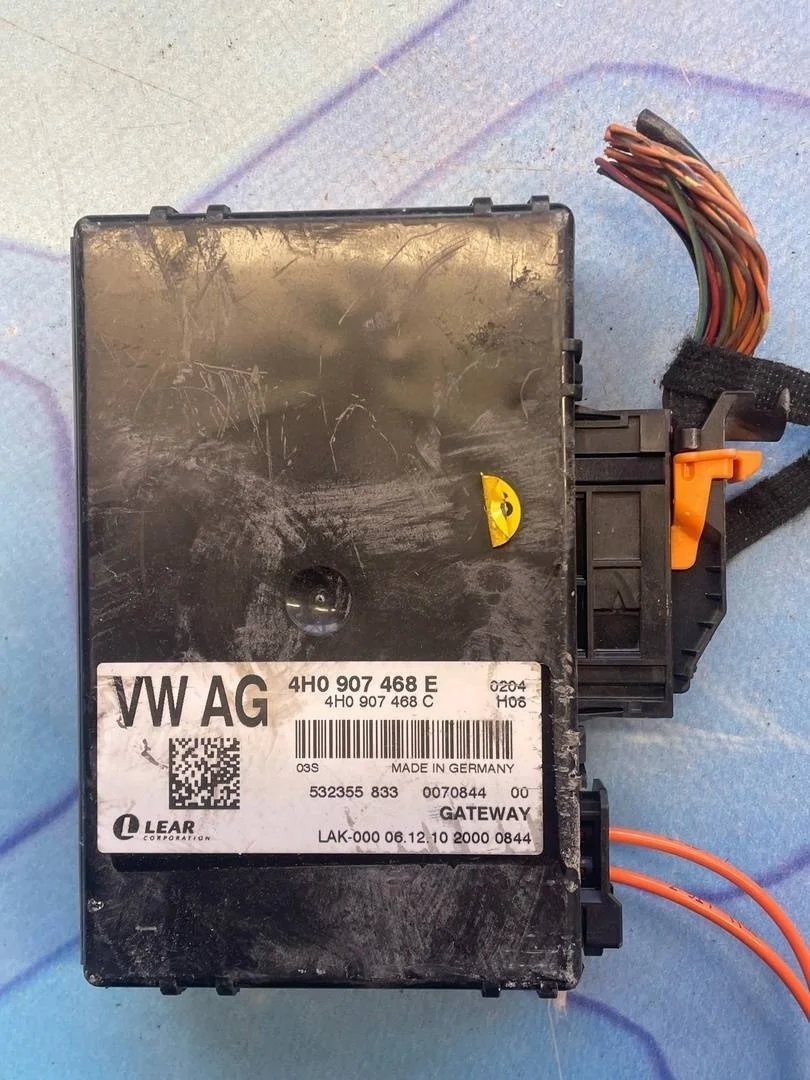 Блок комфорта Audi A8 2011 4H