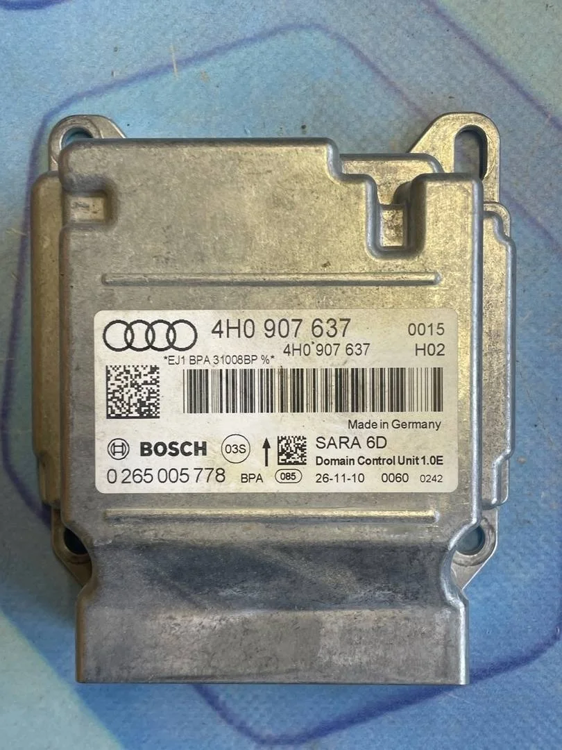 Блок управления air bag Audi A8 2011 4H
