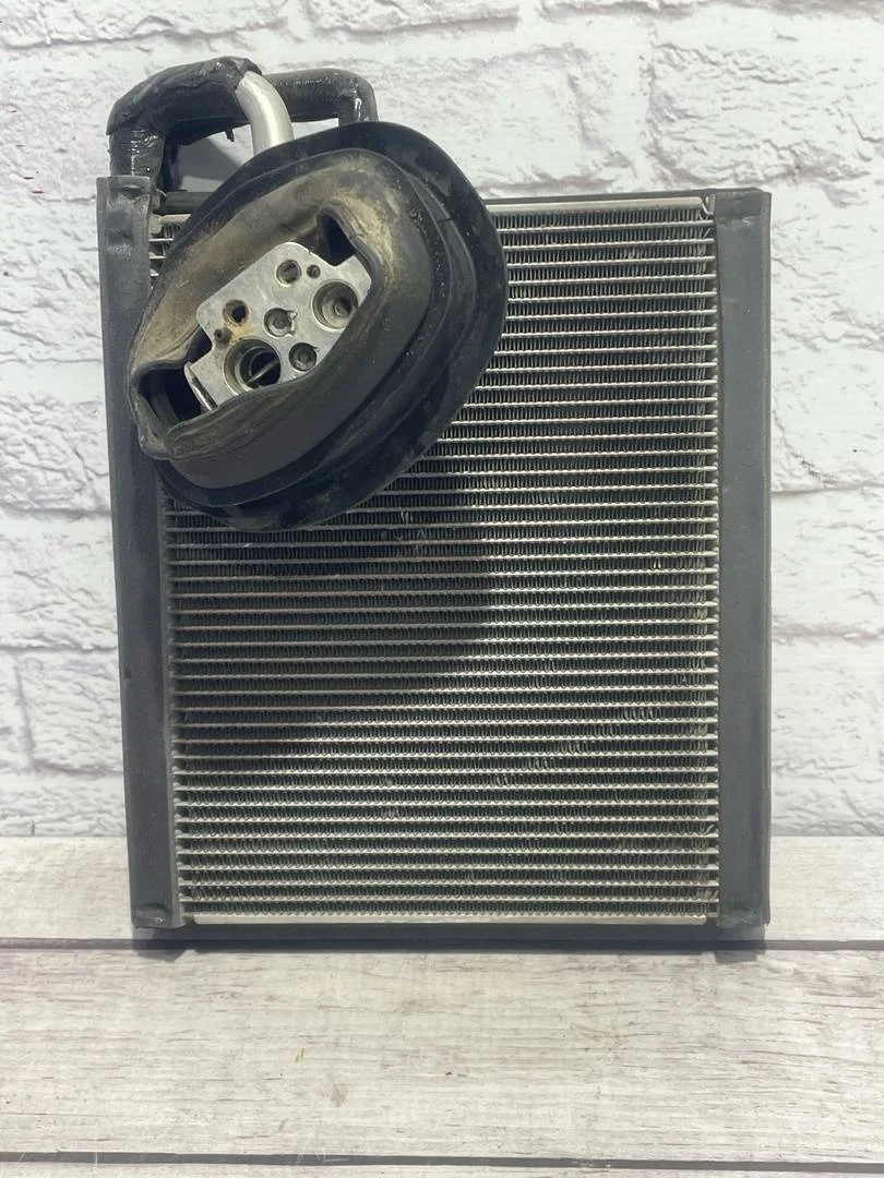 Испаритель кондиционера Audi A8 2011 4H