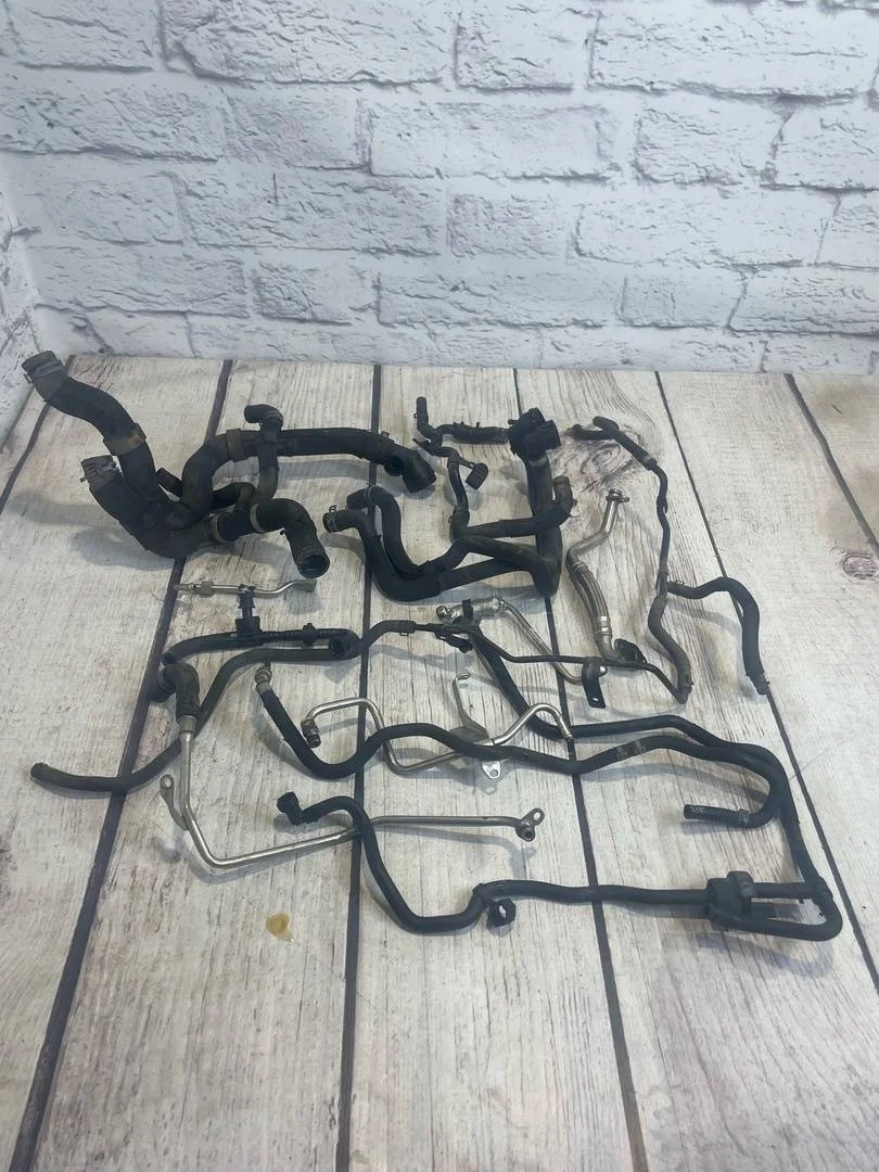 Комплект патрубков VW Tiguan 1 2011