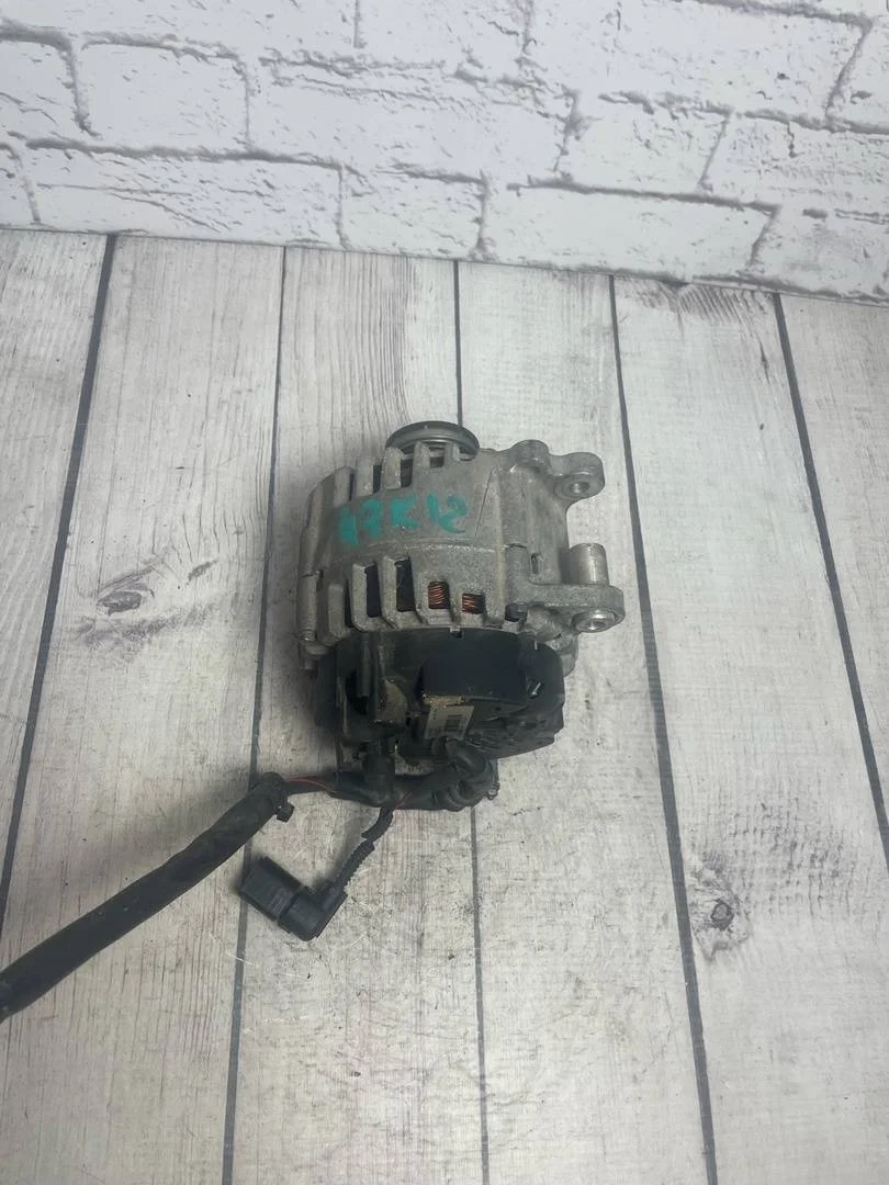 Генератор VW Tiguan 1 2011