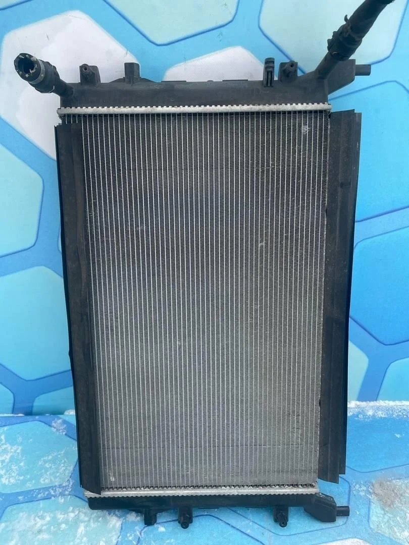 Радиатор дополнительный VW Passat 2011 B7