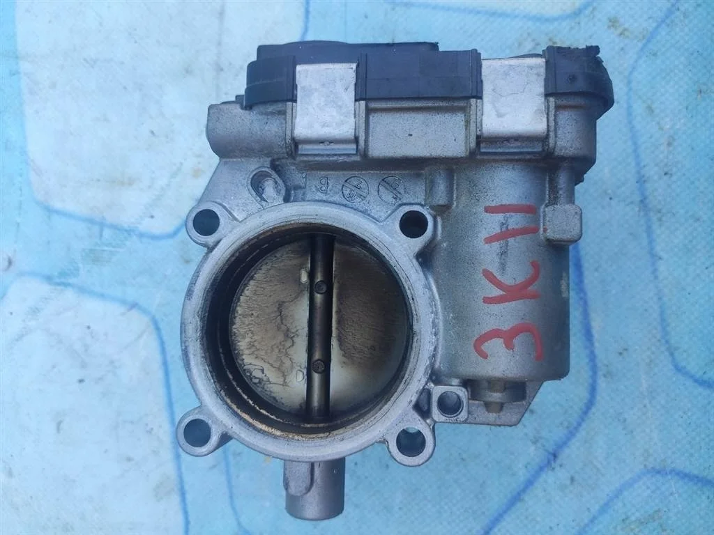 Дроссельная заслонка VW Golf 6 2012