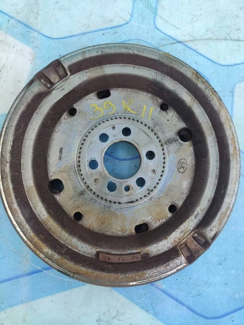 Маховик VW Tiguan 1 2012