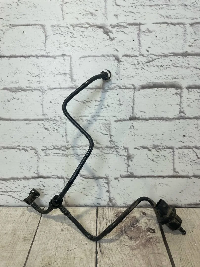 Трубка вакуумная Skoda Yeti 2012