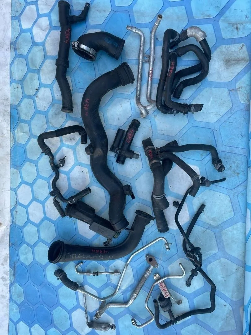 Комплект патрубков VW Tiguan 1 2012