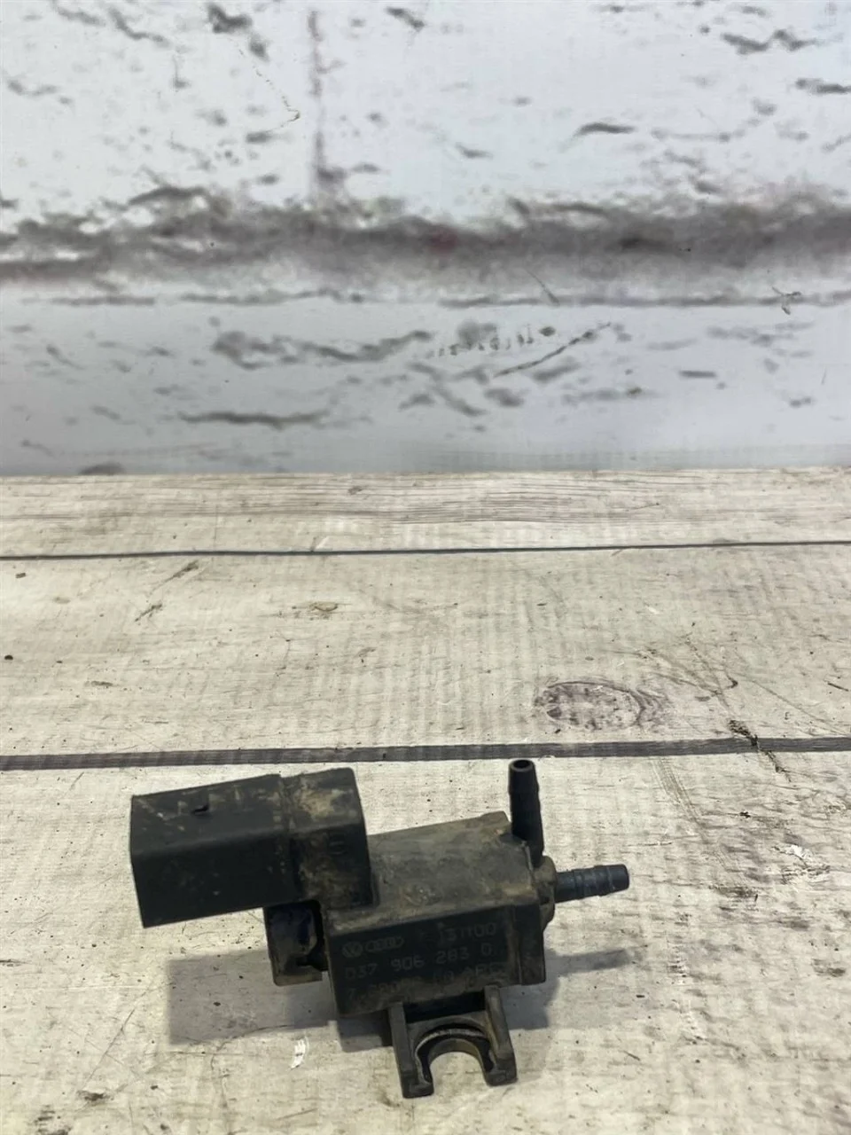 Клапан электромагнитный VW Touareg 2 2013