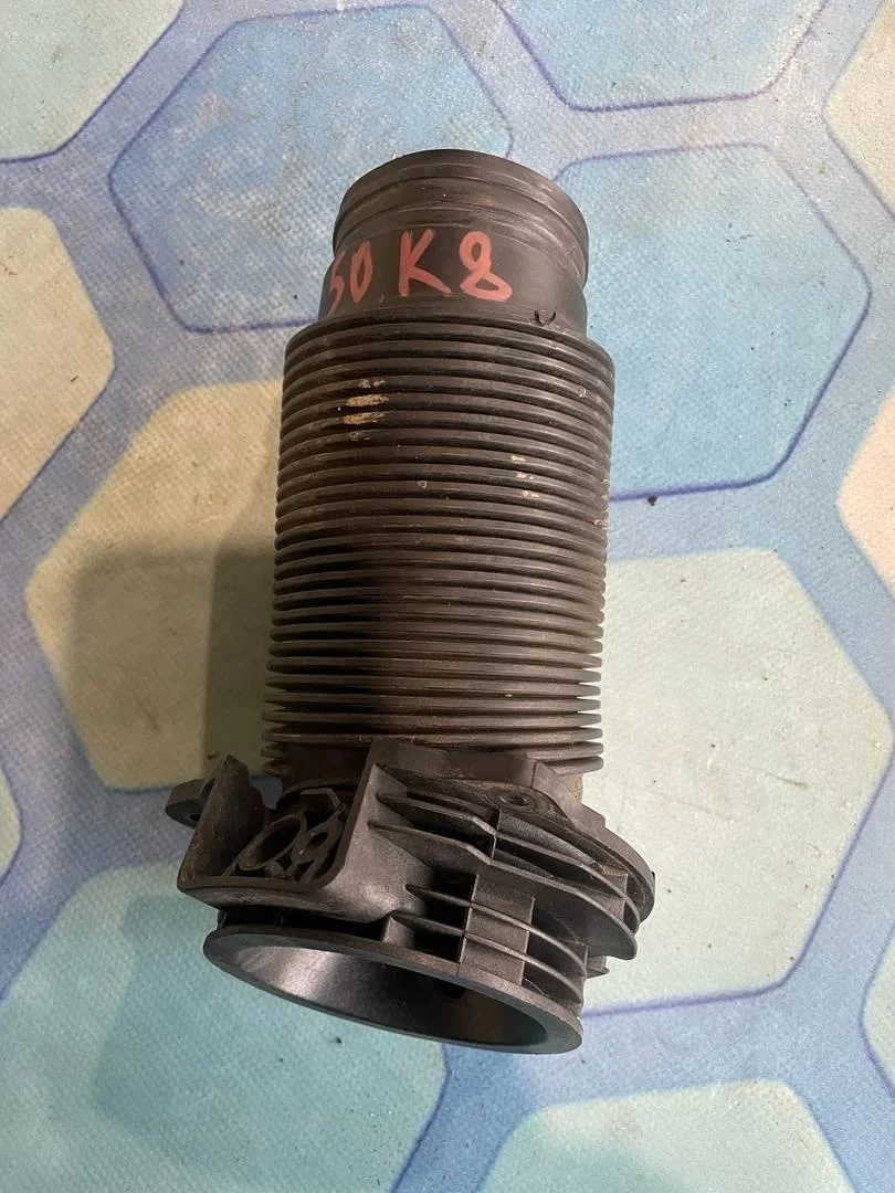 Патрубок воздушного фильтра Audi A1 2013