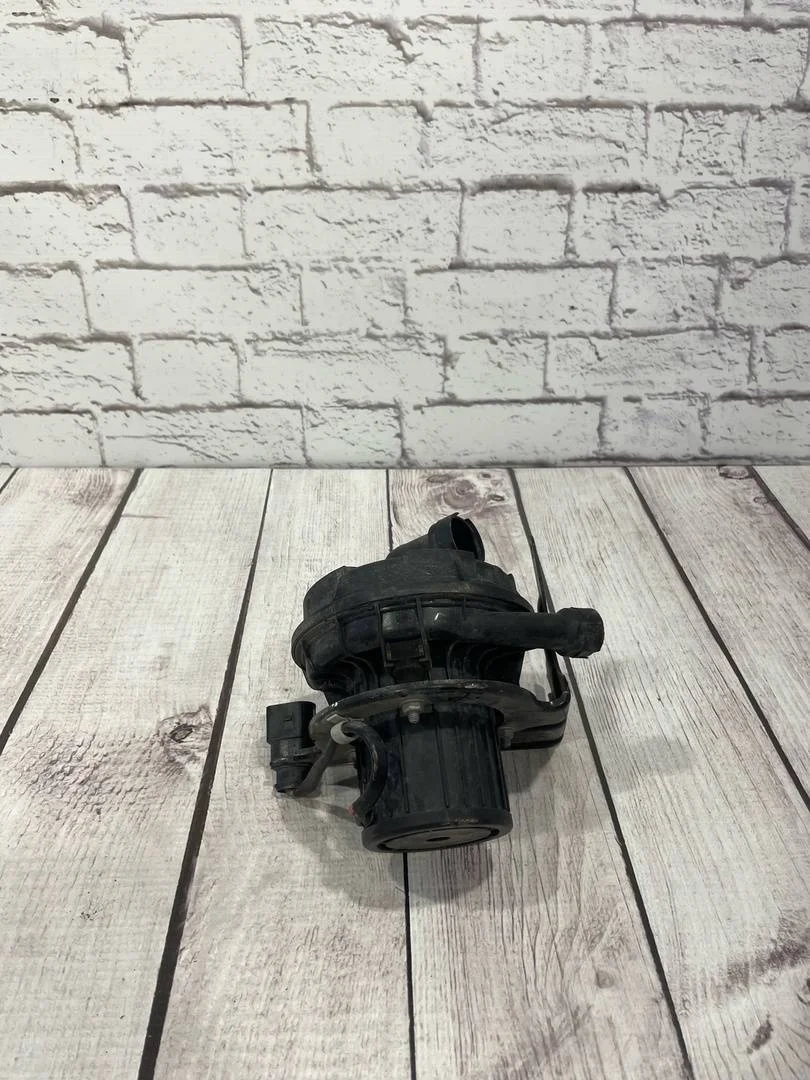 Насос воздушный Audi A6 2013 C7