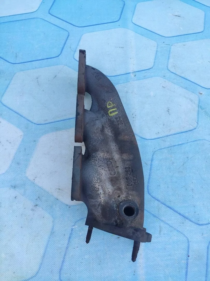 Выпускной коллектор правый Audi A7 2014