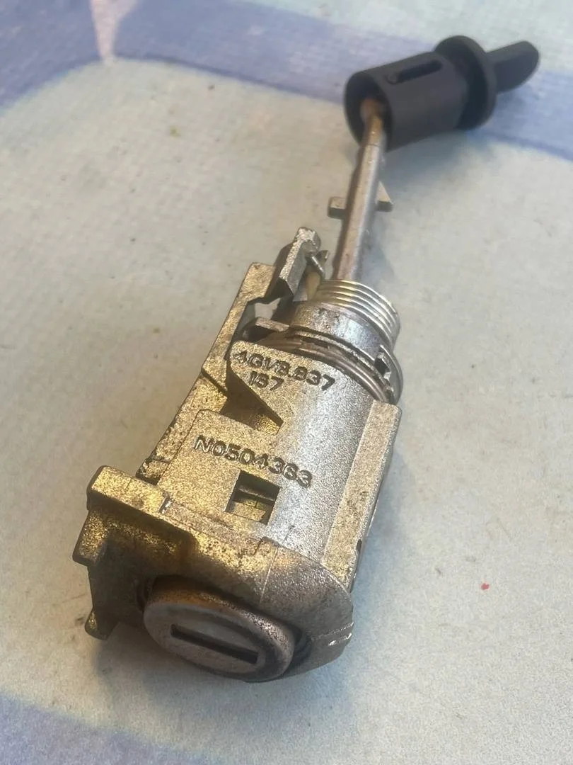 Личинка замка двери без ключа Audi A7 2014