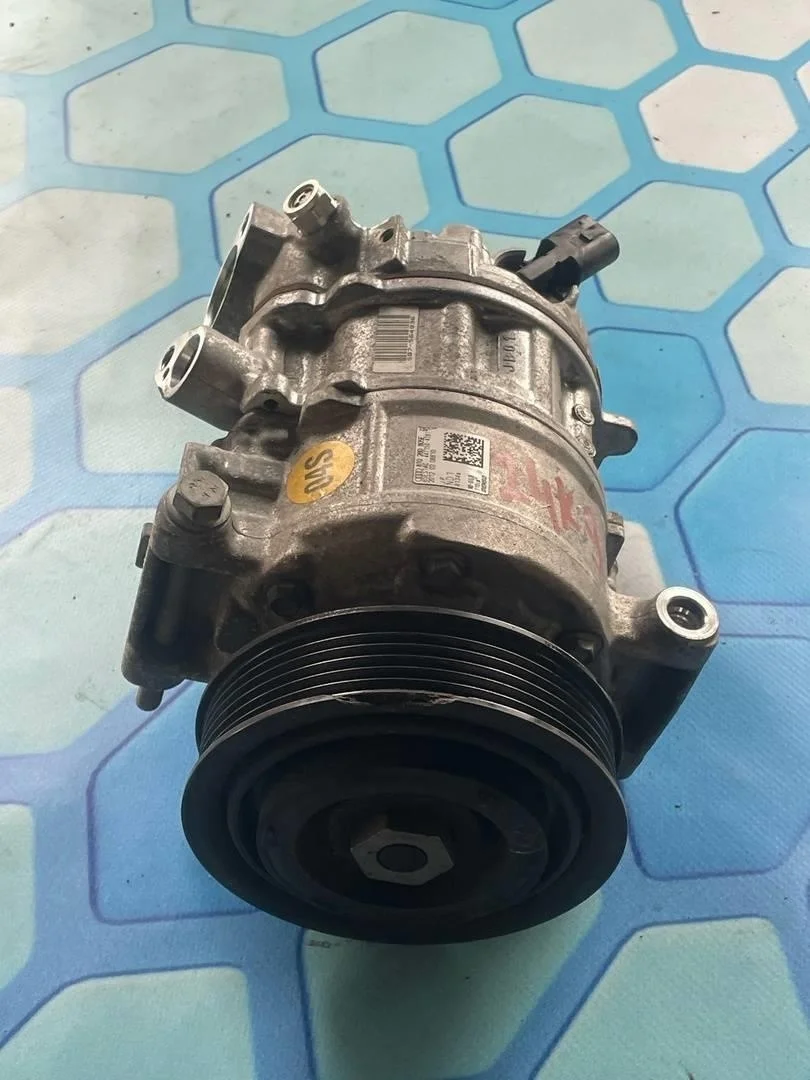 Компрессор кондиционера Audi A5 2014 S5