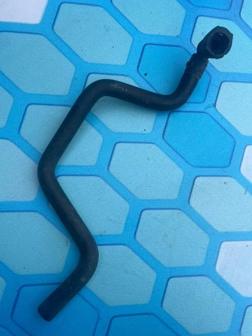 Трубка вакуумная Audi A1 2010-..