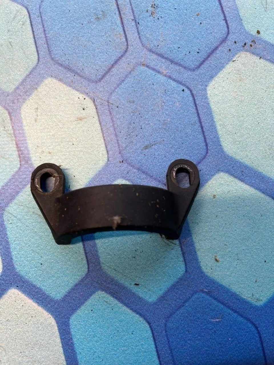 Кронштейн (сопут. товар) Audi A1 2010-..