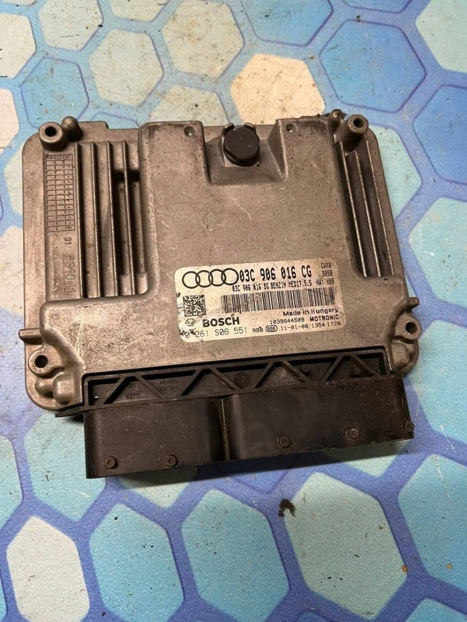 Блок управления двигателем Audi A1 2010-..