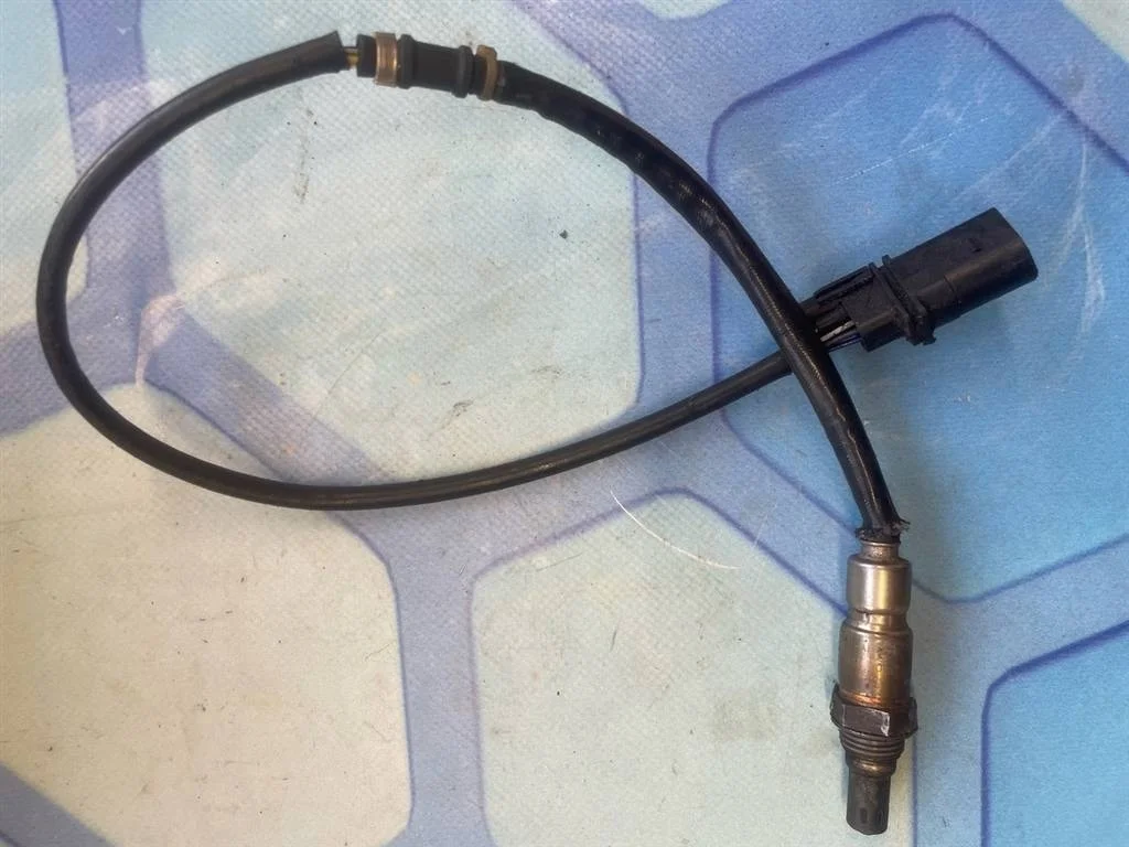Лямбдазонд (датчик кислородный) Audi A1 2010-.в.